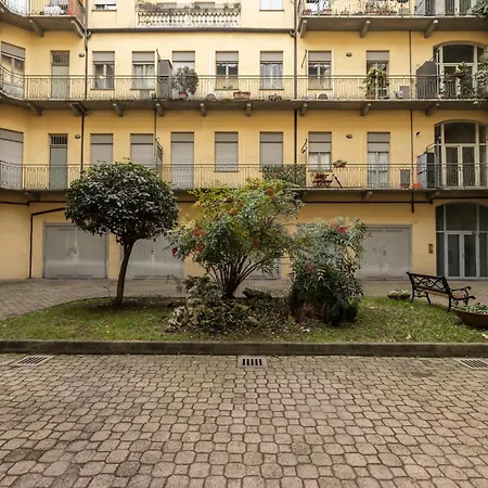 アパート Le Camelie